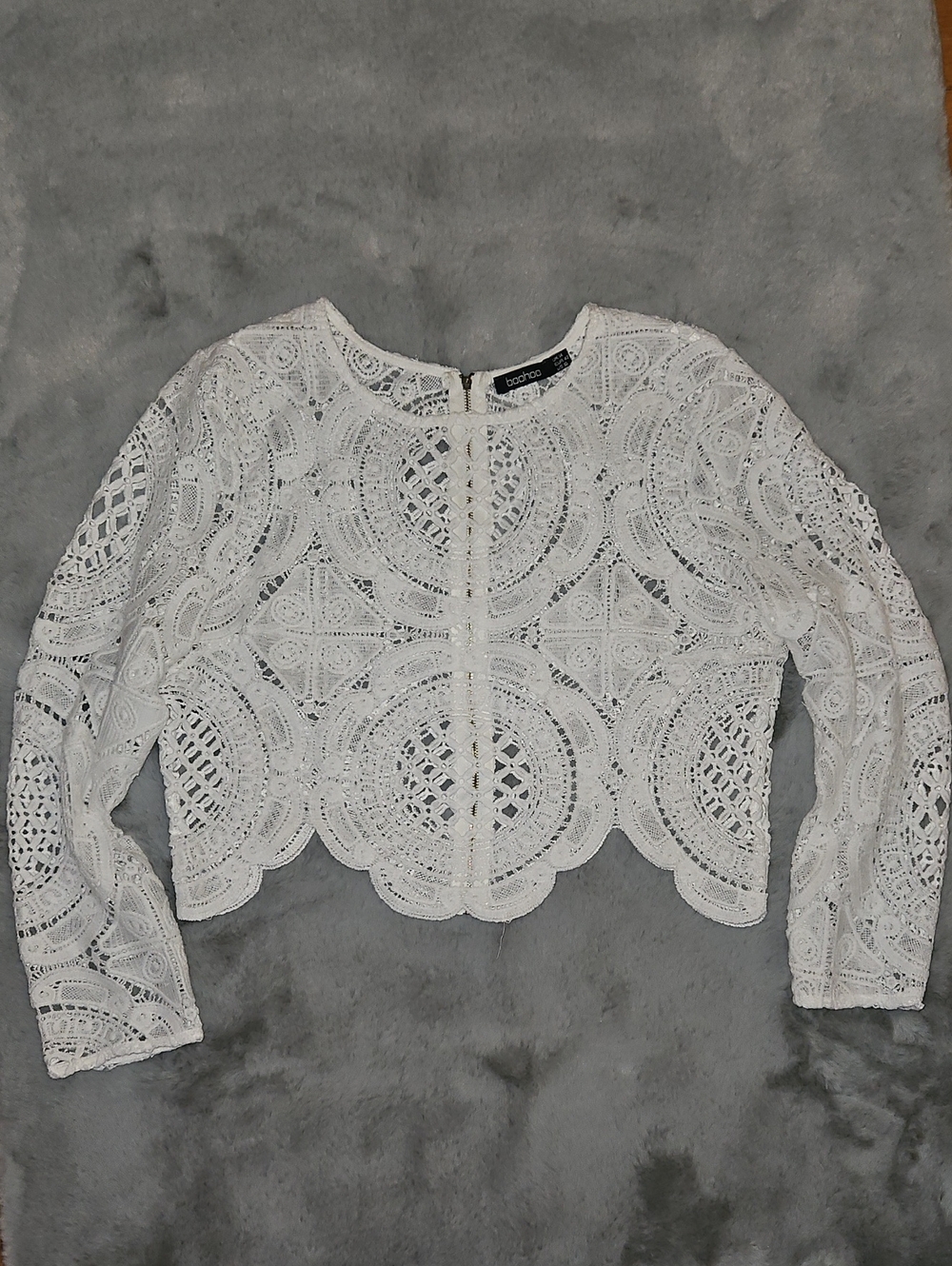 Boohoo White Crochet Lace Cropped Blouse